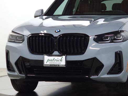 Used 2024 BMW X3 xDrive30i w/ Premium Package AWD/4WD image 3