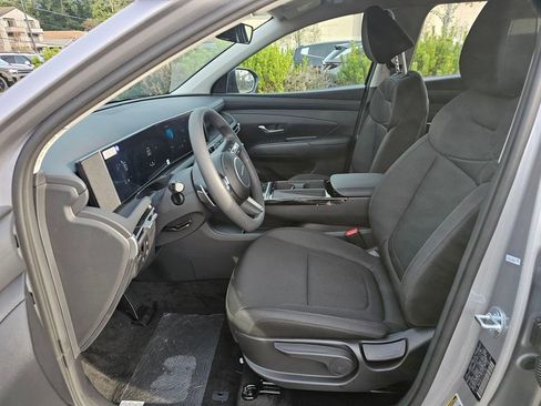 New 2026 Hyundai Tucson Blue SE image 18