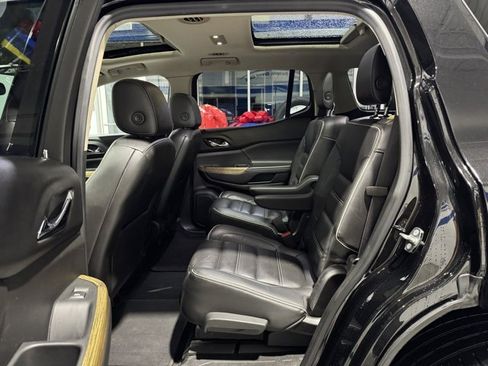 Used 2017 GMC Acadia Denali w/ Technology Package image 10