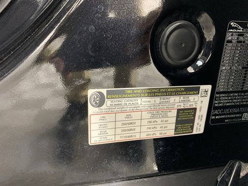 Used 2022 Jaguar F-PACE S image 13