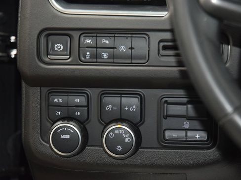 Used 2024 Chevrolet Tahoe RST w/ Luxury Package AWD/4WD image 33