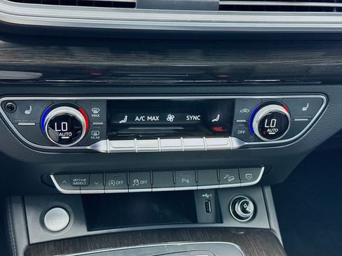 Used 2019 Audi Q5 2.0T Premium Plus w/ Premium Plus Package image 12