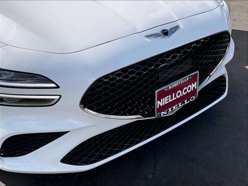 Used 2023 Genesis G70 2.0T w/ Sport Prestige Package image 32