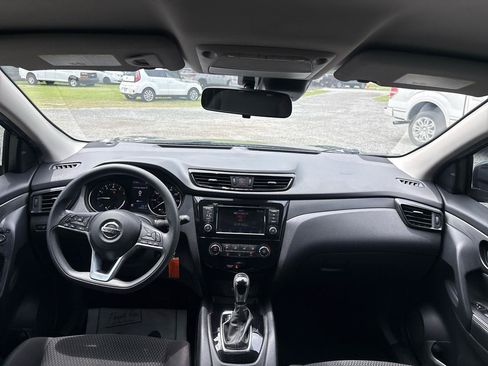 Used 2020 Nissan Rogue Sport S FWD image 15