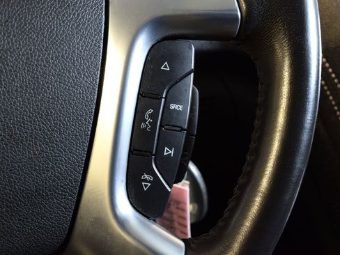 Used 2017 Chevrolet Traverse Premier FWD image 21