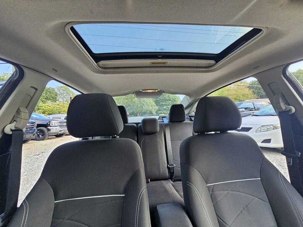 Used 2014 Ford Fiesta SE w/ Comfort Package FWD image 23