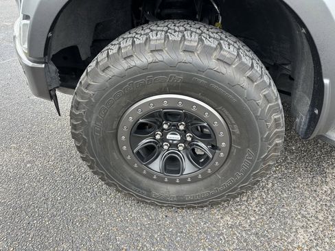 Used 2023 Ford F150 Raptor image 11