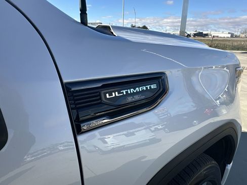 Used 2024 GMC Sierra 1500 Denali Ultimate image 32