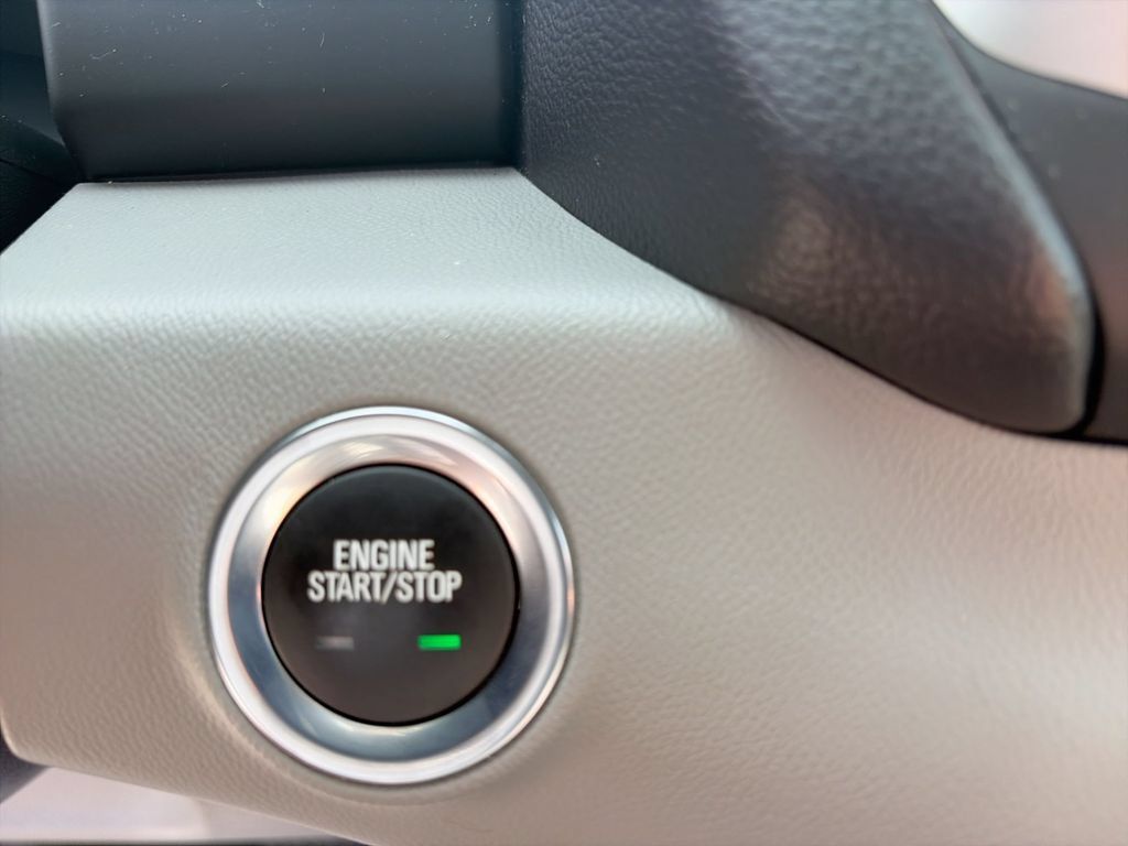 Certified 2021 GMC Terrain SLE w/ Driver Convenience Package FWD image 23