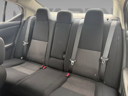 Used 2022 Nissan Sentra SV w/ All-Weather Package image 4