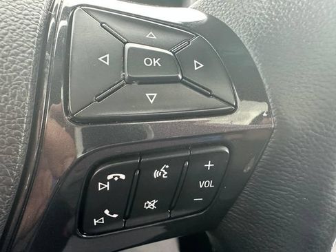 Used 2017 Ford Explorer XLT w/ Equipment Group 202A AWD/4WD image 14
