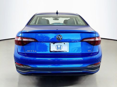 Used 2023 Volkswagen Jetta SE FWD image 6
