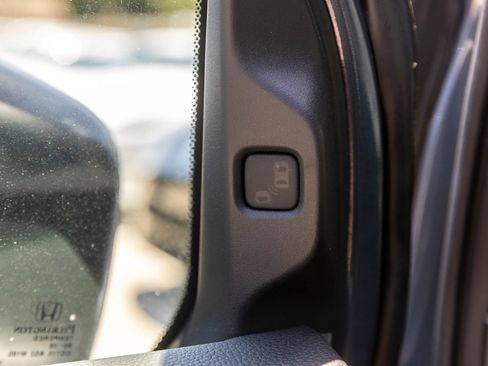 Used 2025 Honda Odyssey EX-L image 19