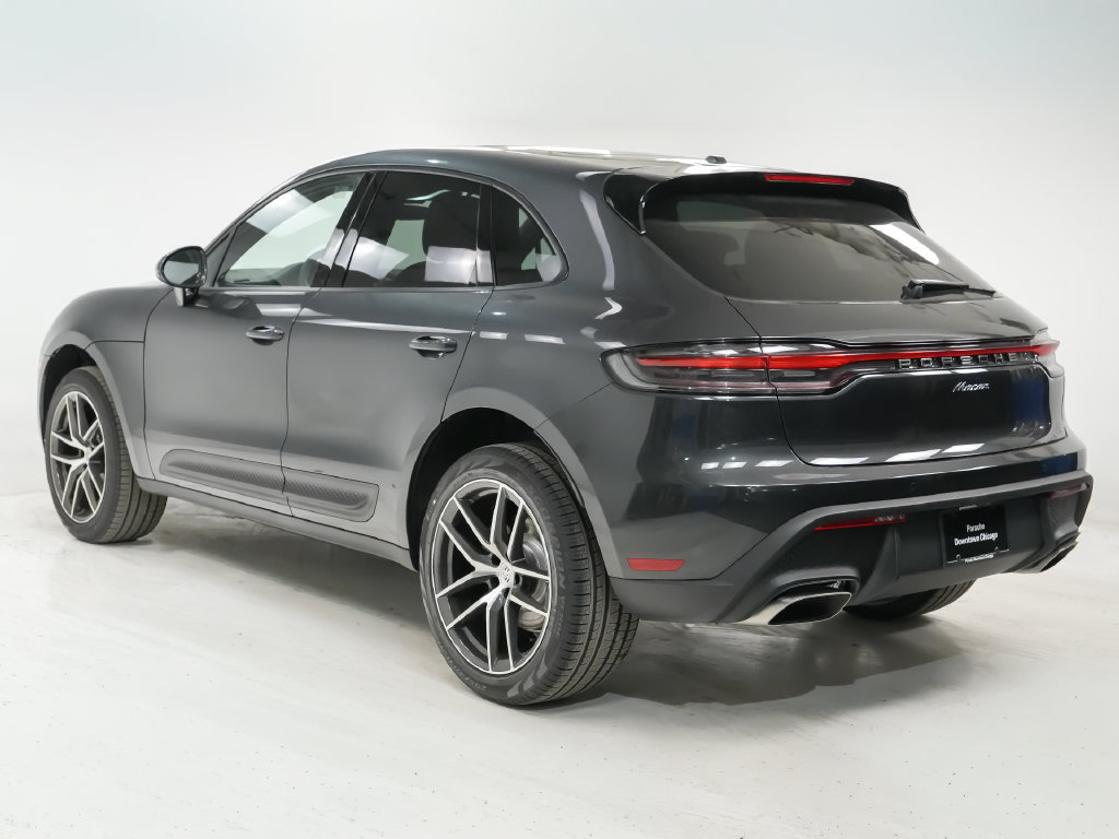 Certified 2026 Porsche Macan AWD/4WD image 3
