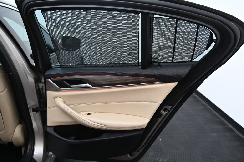 Used 2017 BMW 540i xDrive AWD/4WD image 53