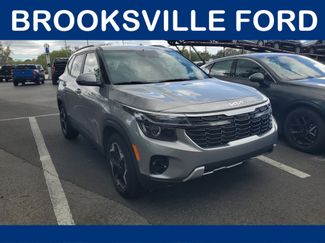 Used 2025 Kia Seltos S video 1