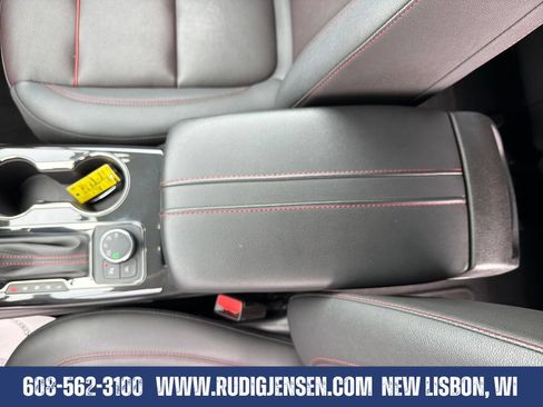 Used 2025 Chevrolet Blazer RS AWD/4WD image 24