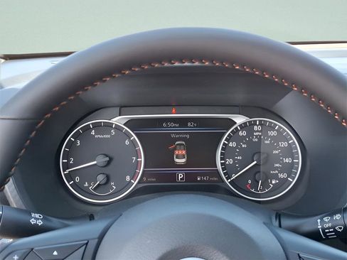 Certified 2025 Nissan Sentra SR w/ Midnight Edition FWD image 43