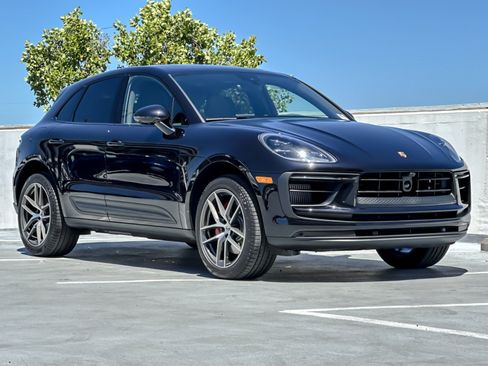 Used 2026 Porsche Macan S AWD/4WD image 10
