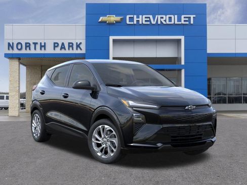 New 2027 Chevrolet Bolt LT w/ Comfort Package FWD image 1