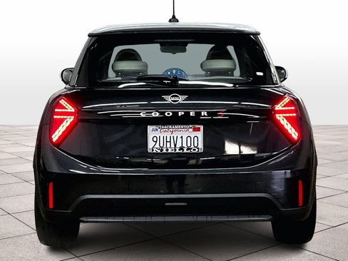 Certified 2025 MINI Cooper S image 7