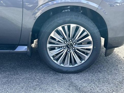 New 2026 INFINITI QX80 Luxe w/ Exterior Package AWD/4WD image 9