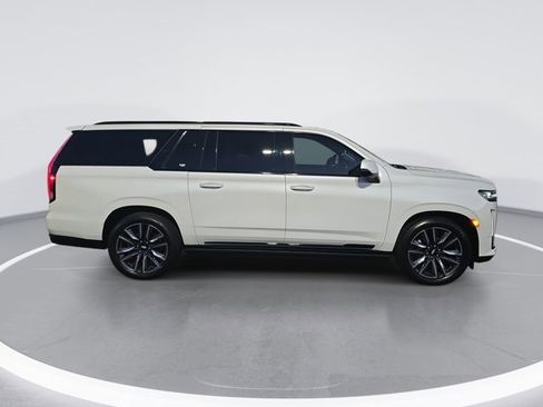 Certified 2024 Cadillac Escalade ESV Sport Platinum image 2