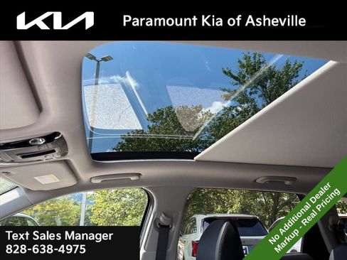 New 2026 Kia Sorento EX w/ EX Premium Package AWD/4WD image 14