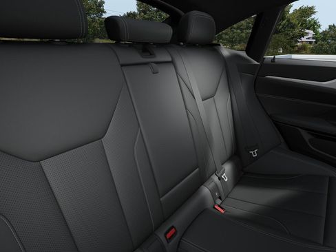 New 2025 BMW i4 eDrive40 w/ M Sport Package image 10