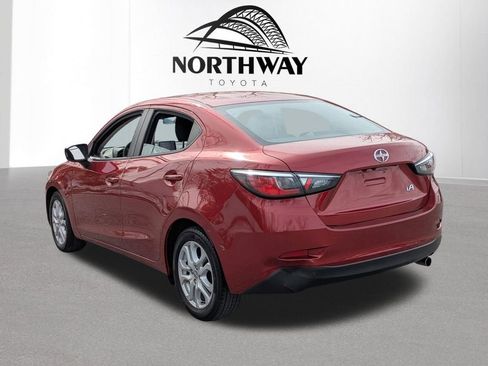 Used 2016 Scion iA image 5