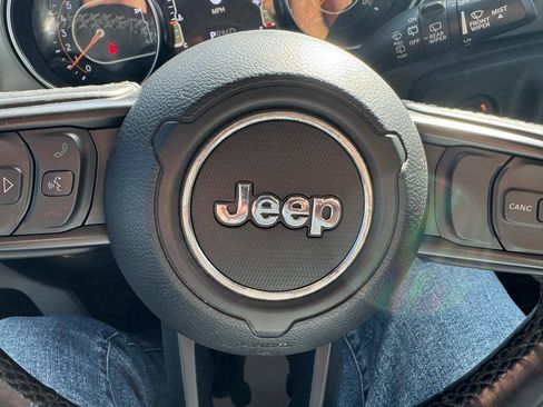 Used 2021 Jeep Wrangler Unlimited Sport w/ Technology Group AWD/4WD image 20