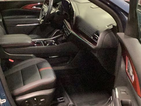 Used 2024 Chevrolet Traverse RS w/ LPO, Floor Liner Package image 20