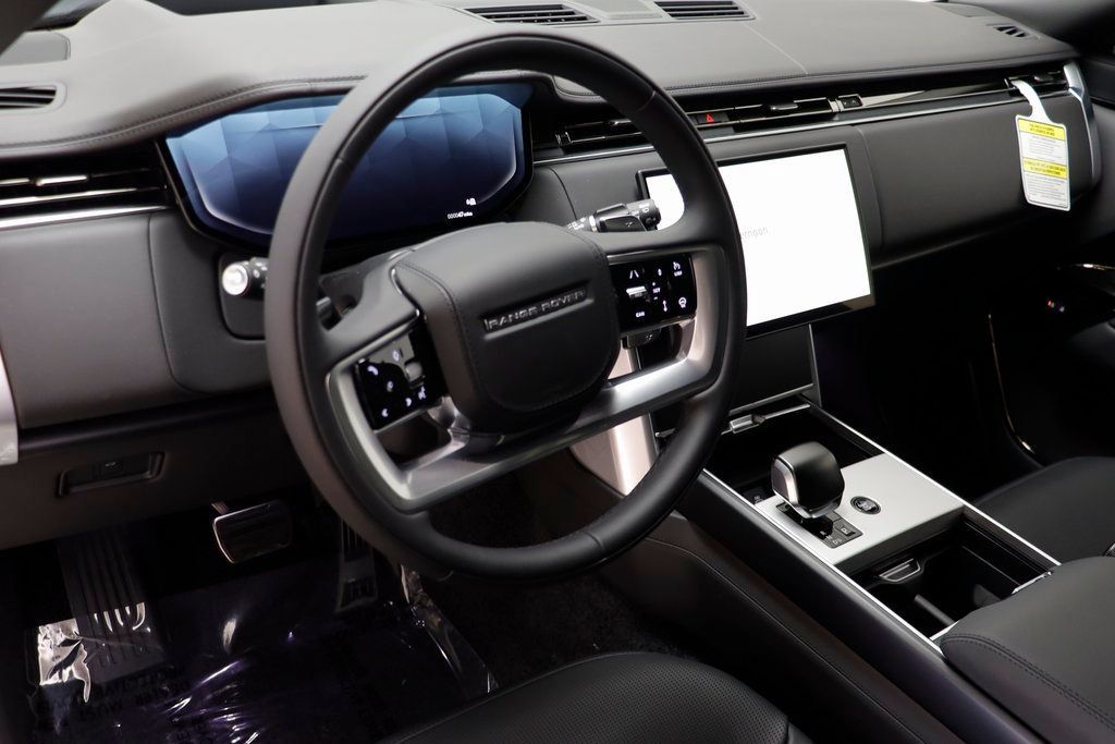 New 2025 Land Rover Range Rover SV AWD/4WD image 9