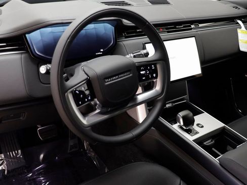 New 2025 Land Rover Range Rover SV AWD/4WD image 9