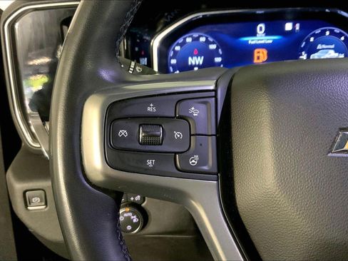 Used 2023 Chevrolet Silverado 1500 LT AWD/4WD image 18