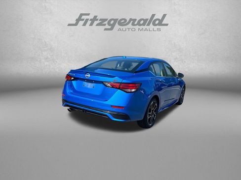 Used 2025 Nissan Sentra SR FWD image 8