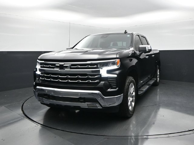 Used 2023 Chevrolet Silverado 1500 LTZ w/ LTZ Premium Package AWD/4WD image 4
