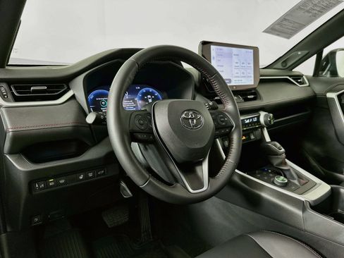 Used 2025 Toyota RAV4 XSE w/ Weather Package AWD/4WD image 9
