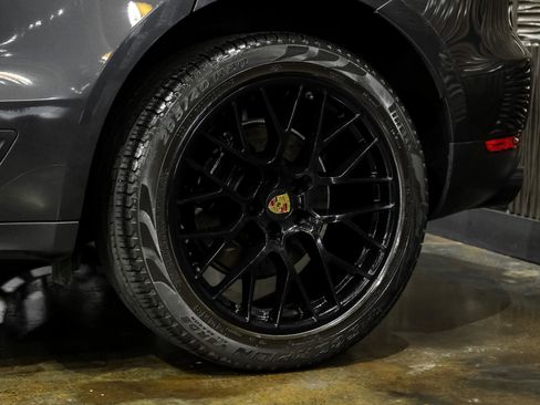 Used 2017 Porsche Macan AWD/4WD image 63