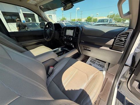 Used 2018 Ford Expedition Limited w/ Equipment Group 301A RWD image 35