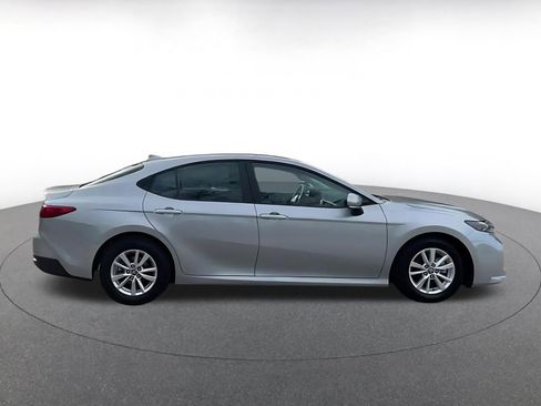 Used 2025 Toyota Camry LE image 16
