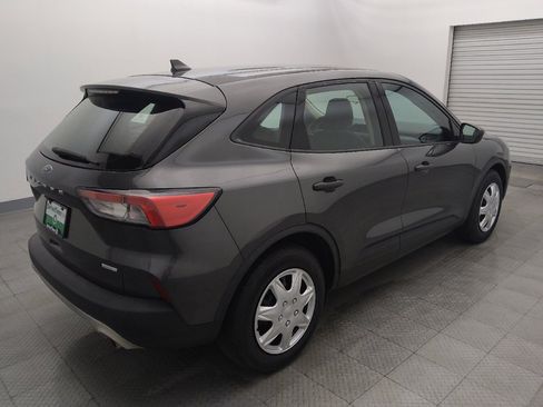 Used 2020 Ford Escape S image 9