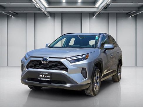 Used 2025 Toyota RAV4 XLE w/ Convenience Package AWD/4WD image 3