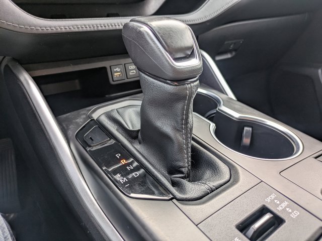 Used 2023 Toyota Highlander XLE AWD/4WD image 29