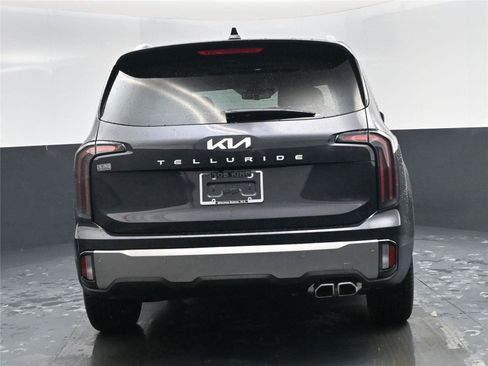 New 2025 Kia Telluride EX image 21