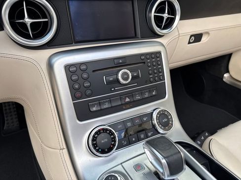 Used 2012 Mercedes-Benz SLS AMG Roadster image 11
