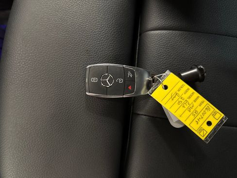 Certified 2025 Mercedes-Benz GLA 250 4MATIC image 30