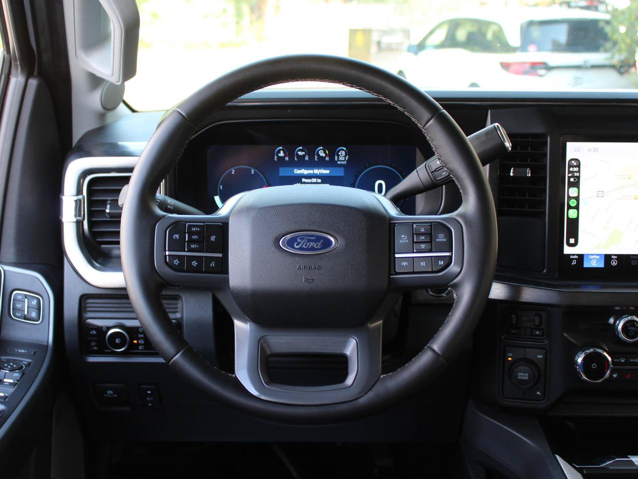 Used 2025 Ford F250 Lariat AWD/4WD image 23