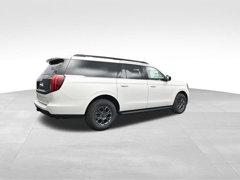 New 2025 Ford Expedition Max Active image 8