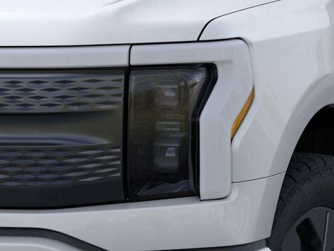 New 2025 Ford F150 Lightning Flash AWD/4WD image 19